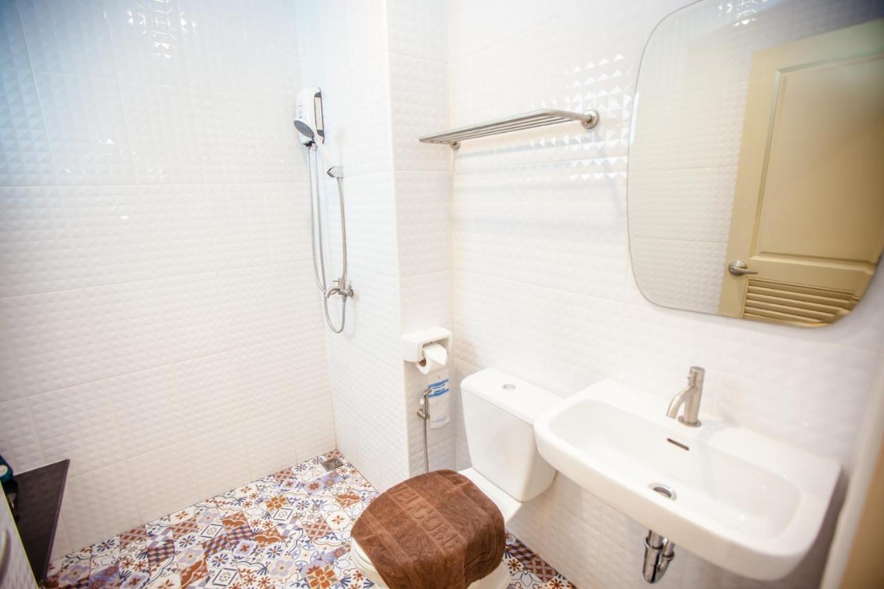 iRabbit Hotel Prachinburi Esterno foto