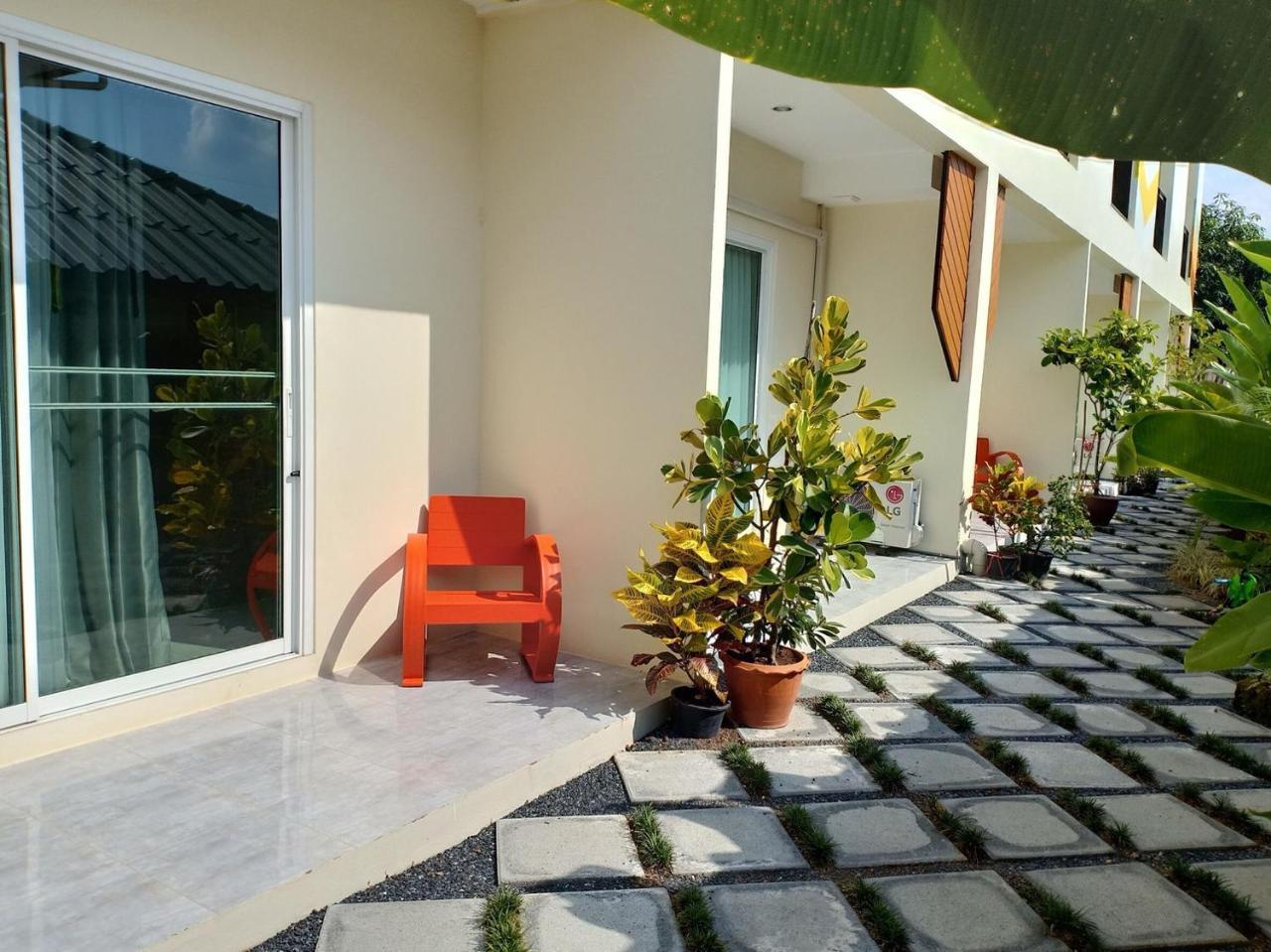 iRabbit Hotel Prachinburi Esterno foto